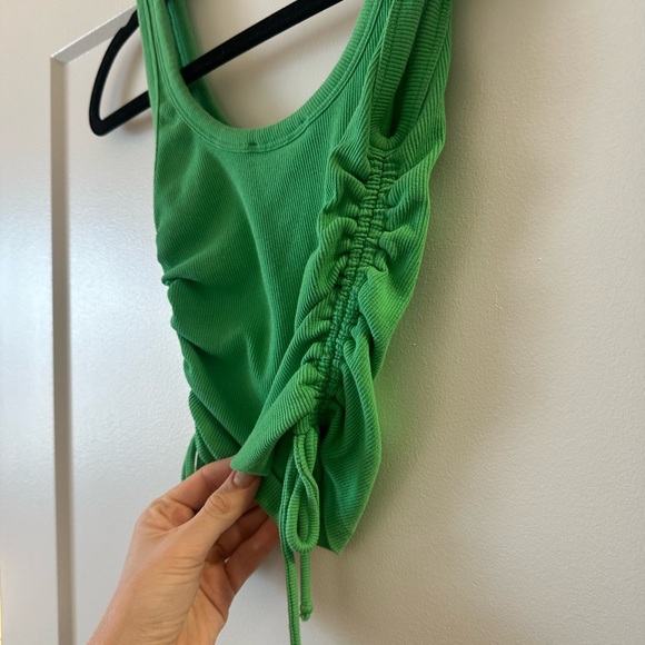 Zara scrunched crop tank top - Picture 2 of 4
